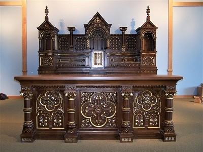 altar refinishing, sanctuary furniture refinishing, sanctuary furniture