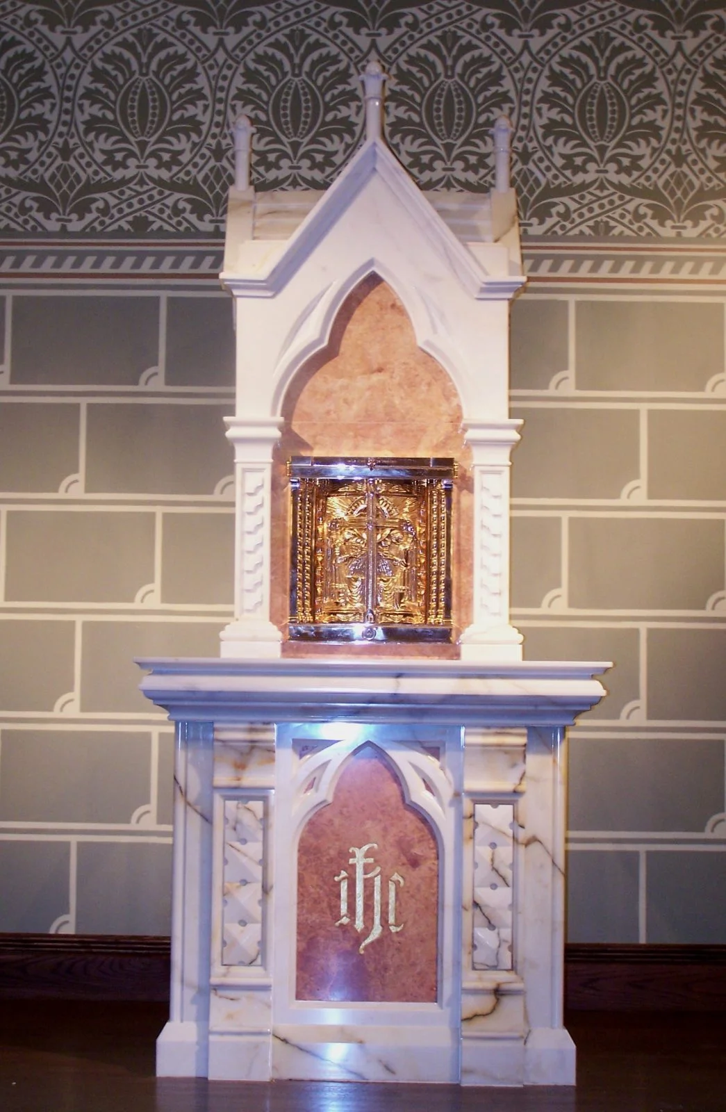 1c Marble tabernacle stand